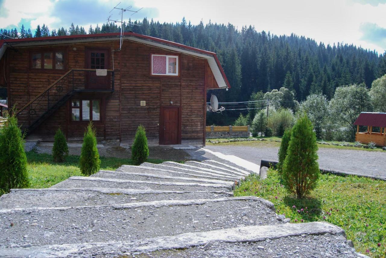 Cheres Hotel Yablunytsya Bagian luar foto