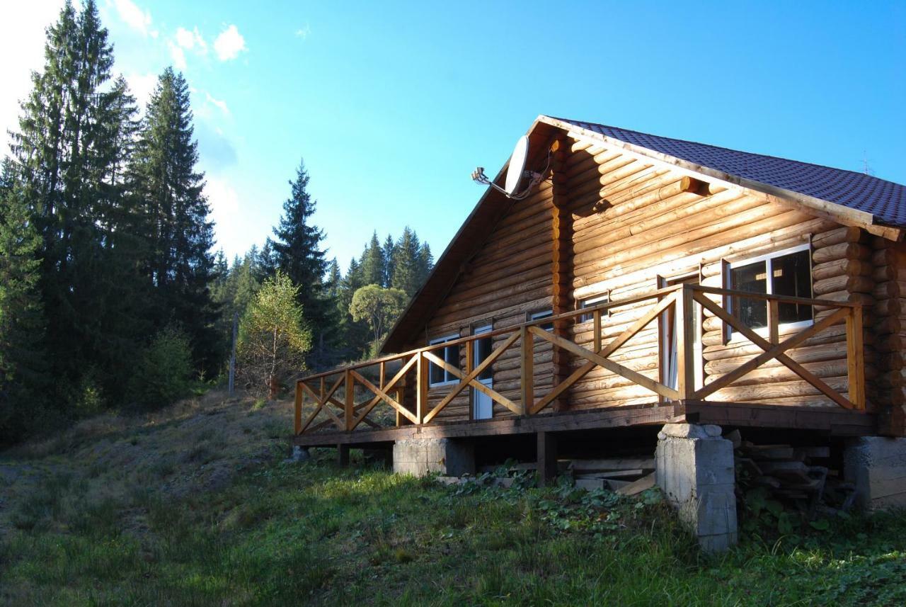 Cheres Hotel Yablunytsya Bagian luar foto